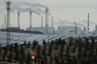 L'Empire du Milieu cumule les statuts de plus gros émetteur mondial de gaz à effet de serre et de premier producteur d'énergies d'origines renouvelables de la planète. (archive) KEYSTONE/AP/NG HAN GUAN